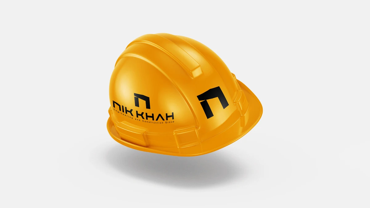 طراحی لوگو روی کلاه ایمنی