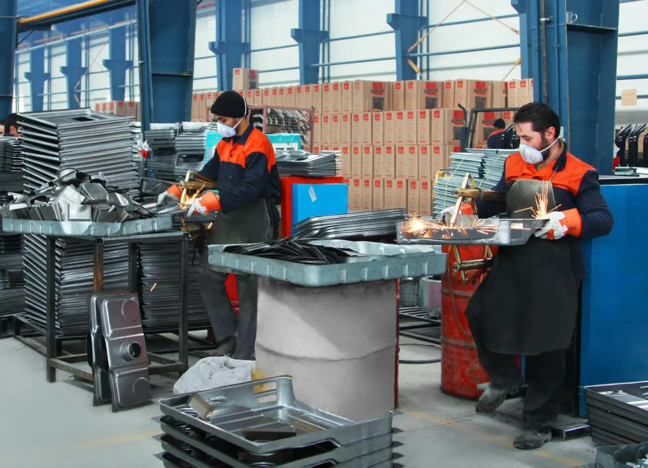 عکاسی صنعتی خط تولید بخاری تبریز لعاب با کیفیت بالا