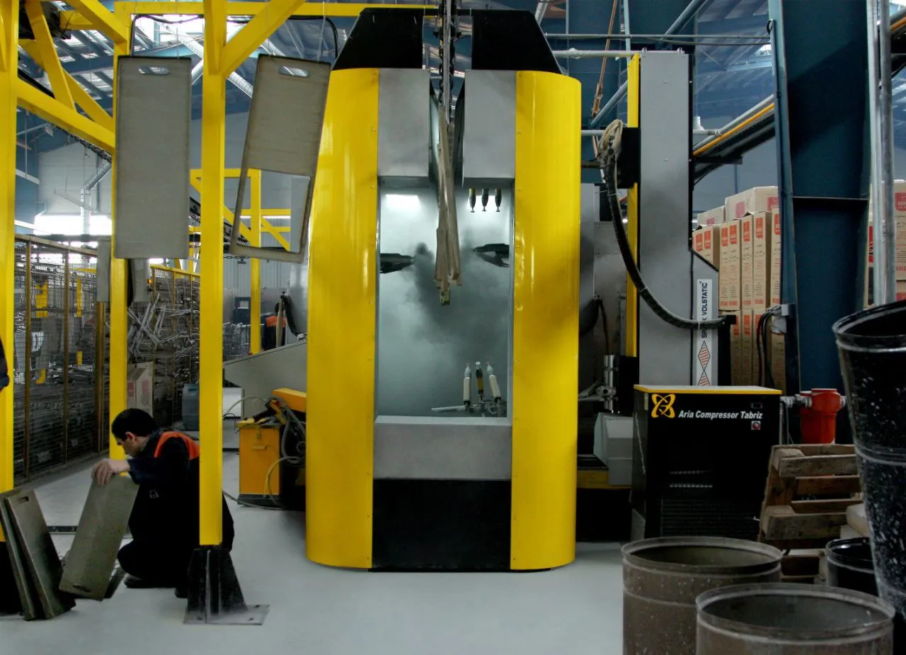 عکاسی صنعتی کارخانه تبریز لعاب، ثبت لحظه‌های خط تولید