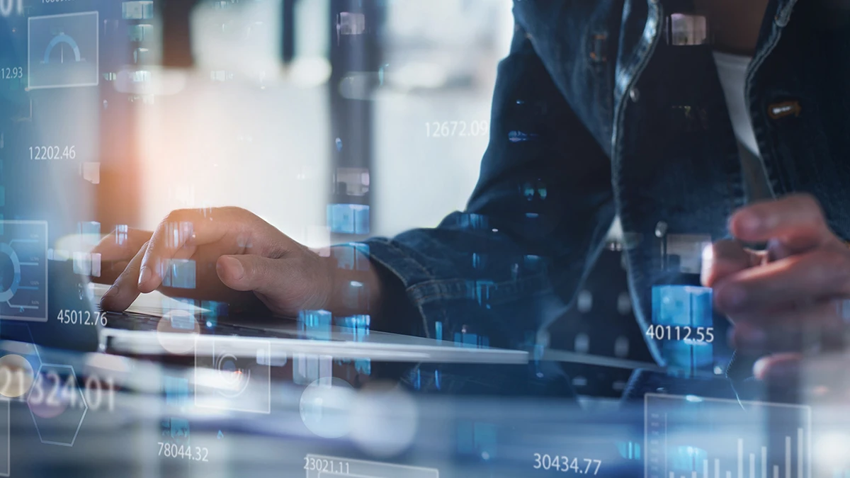 تحلیل و پایش عملکرد و ردیابی داده ‌ها